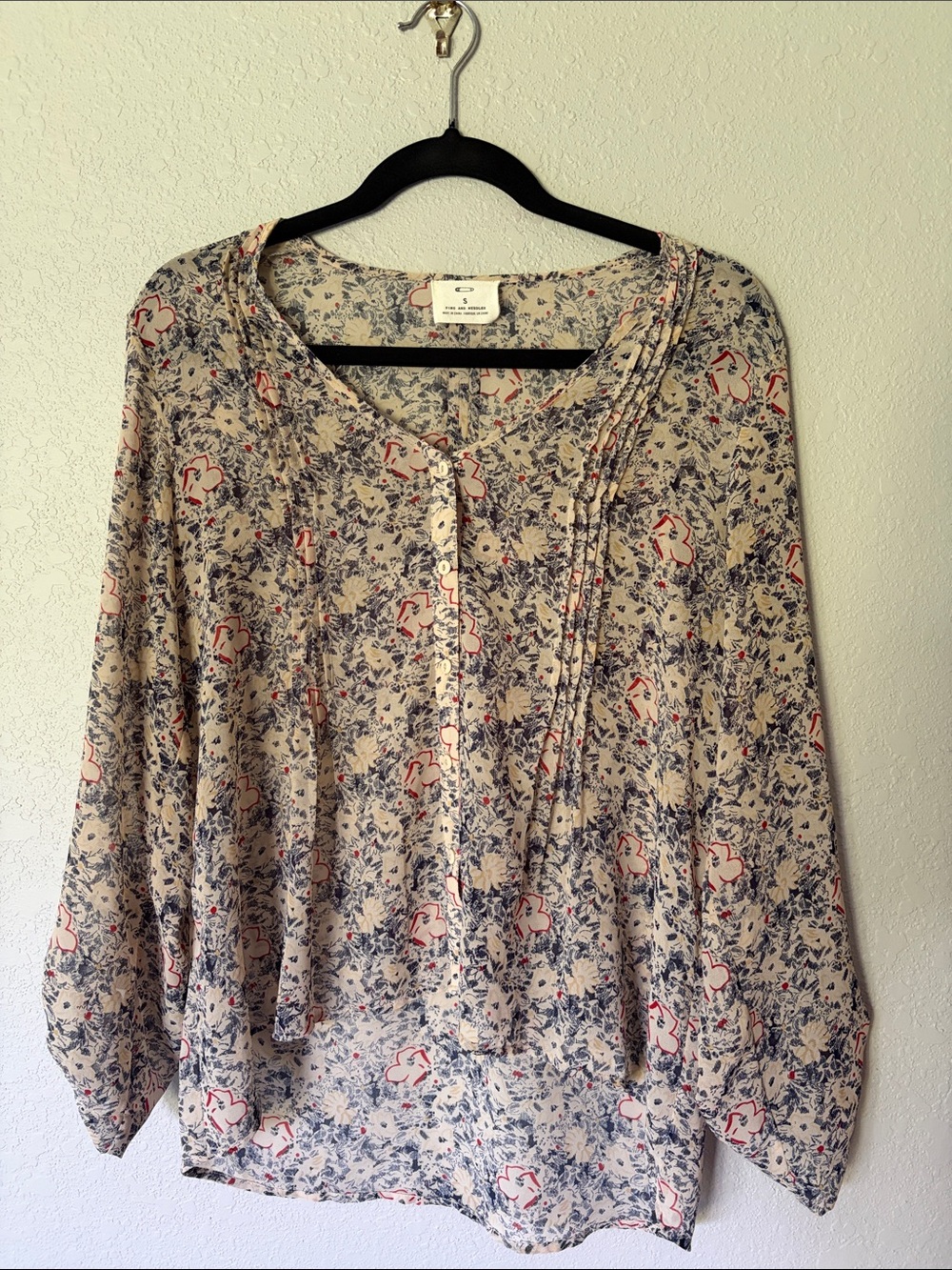Pins & Needles Cream Floral Button-Front Blouse with Navy and Coral